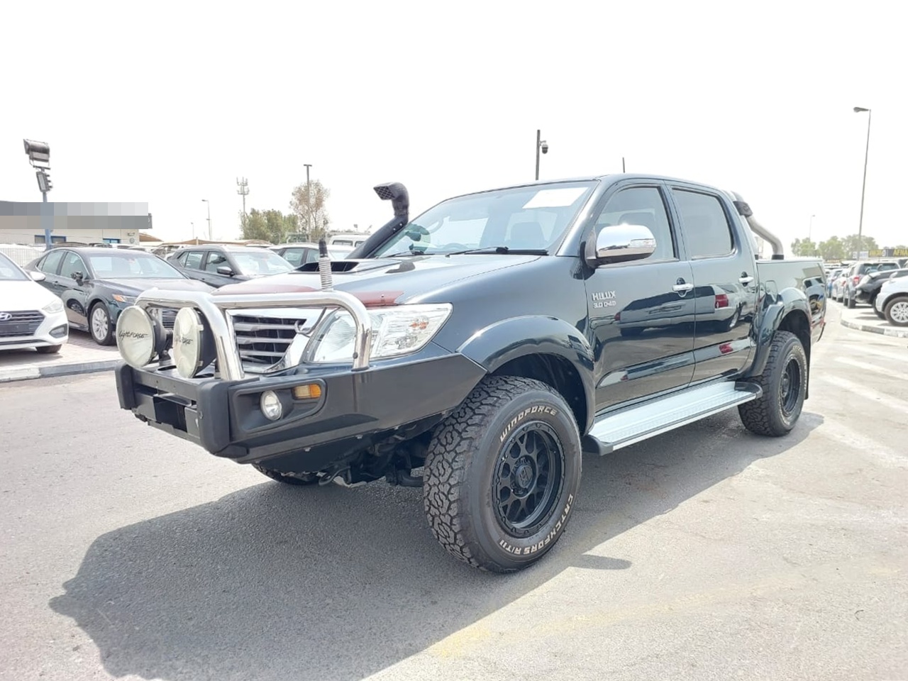 TOYOTA Hilux