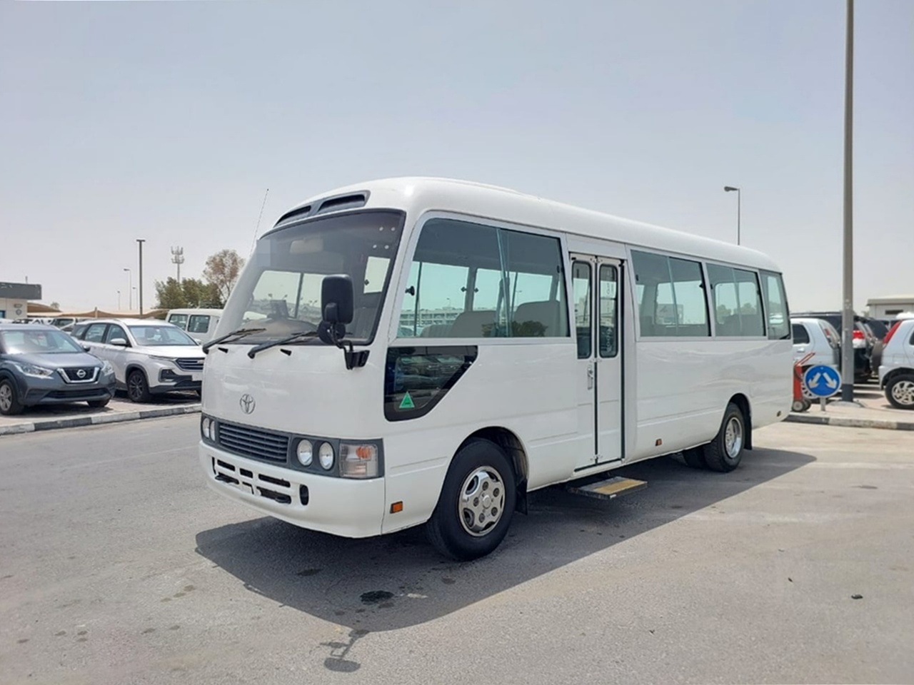 TOYOTA Coaster