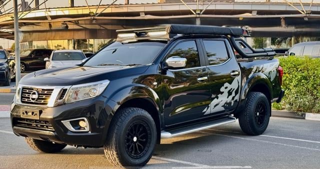 NISSAN Navara