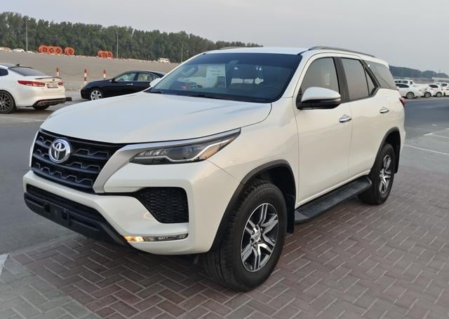 TOYOTA Fortuner