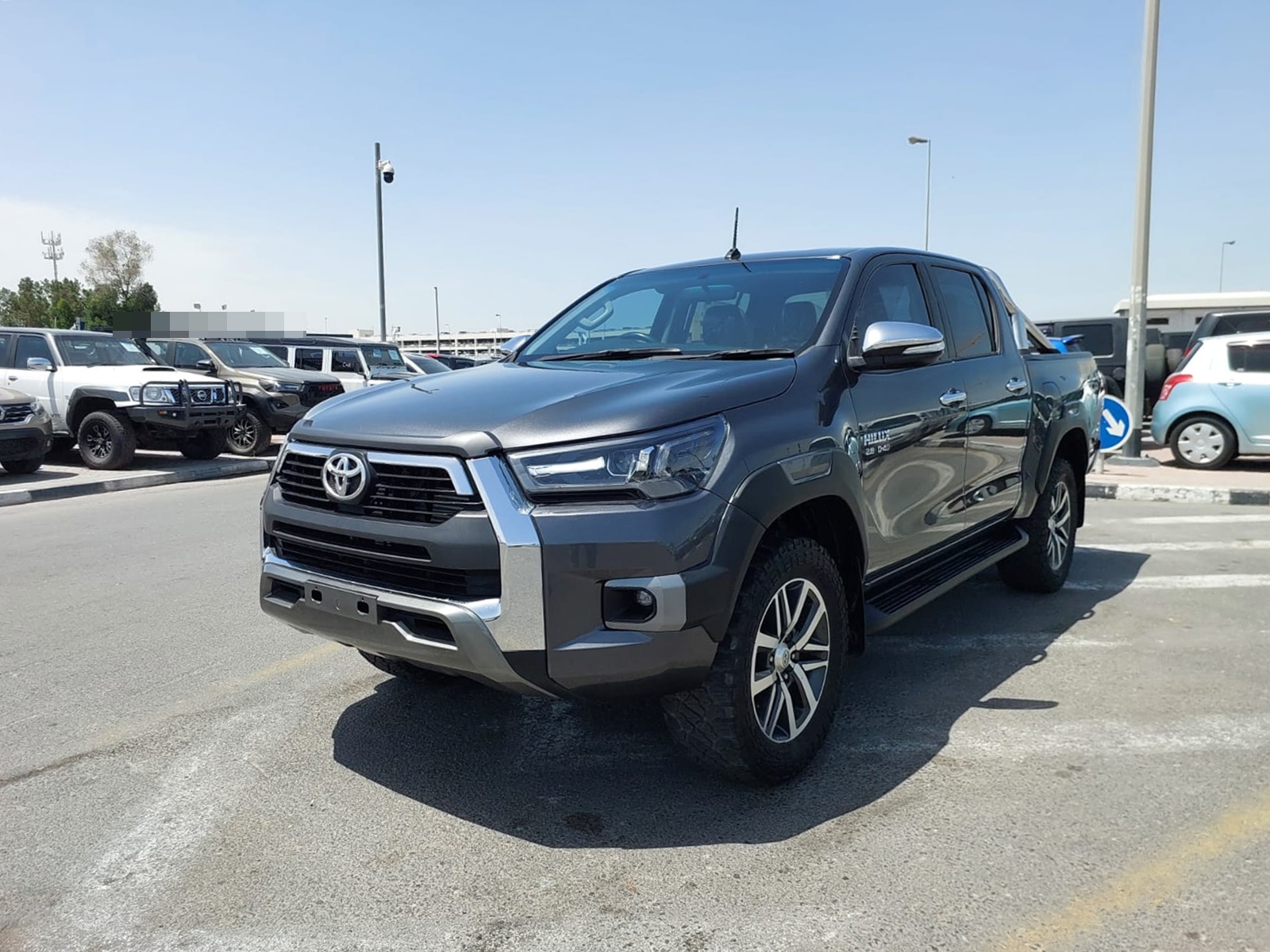 TOYOTA Hilux