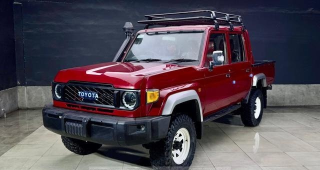 TOYOTA Land Cruiser