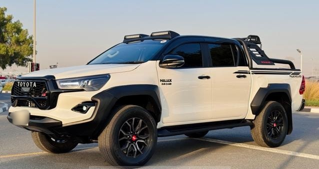 TOYOTA Hilux