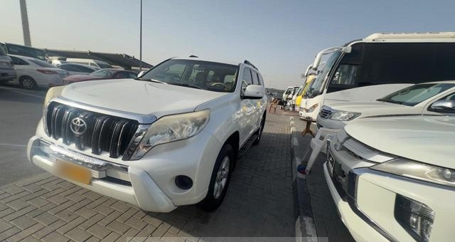 TOYOTA Land Cruiser Prado