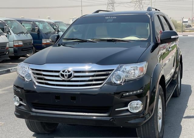 TOYOTA Fortuner
