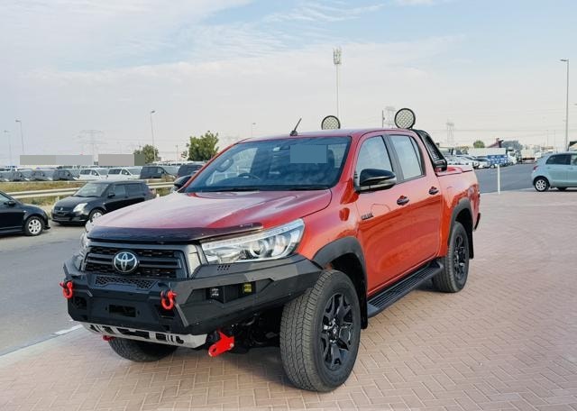 TOYOTA Hilux