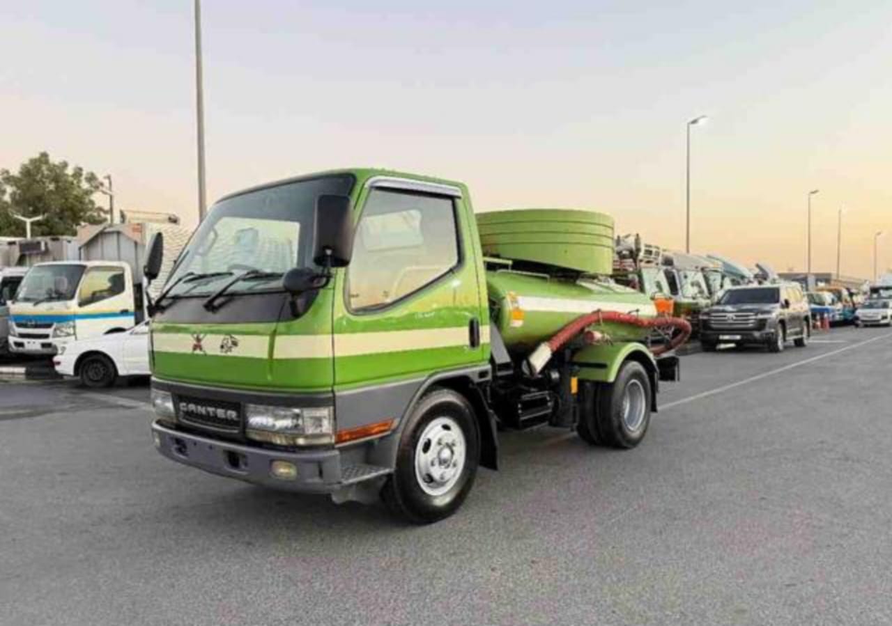 MITSUBISHI Canter